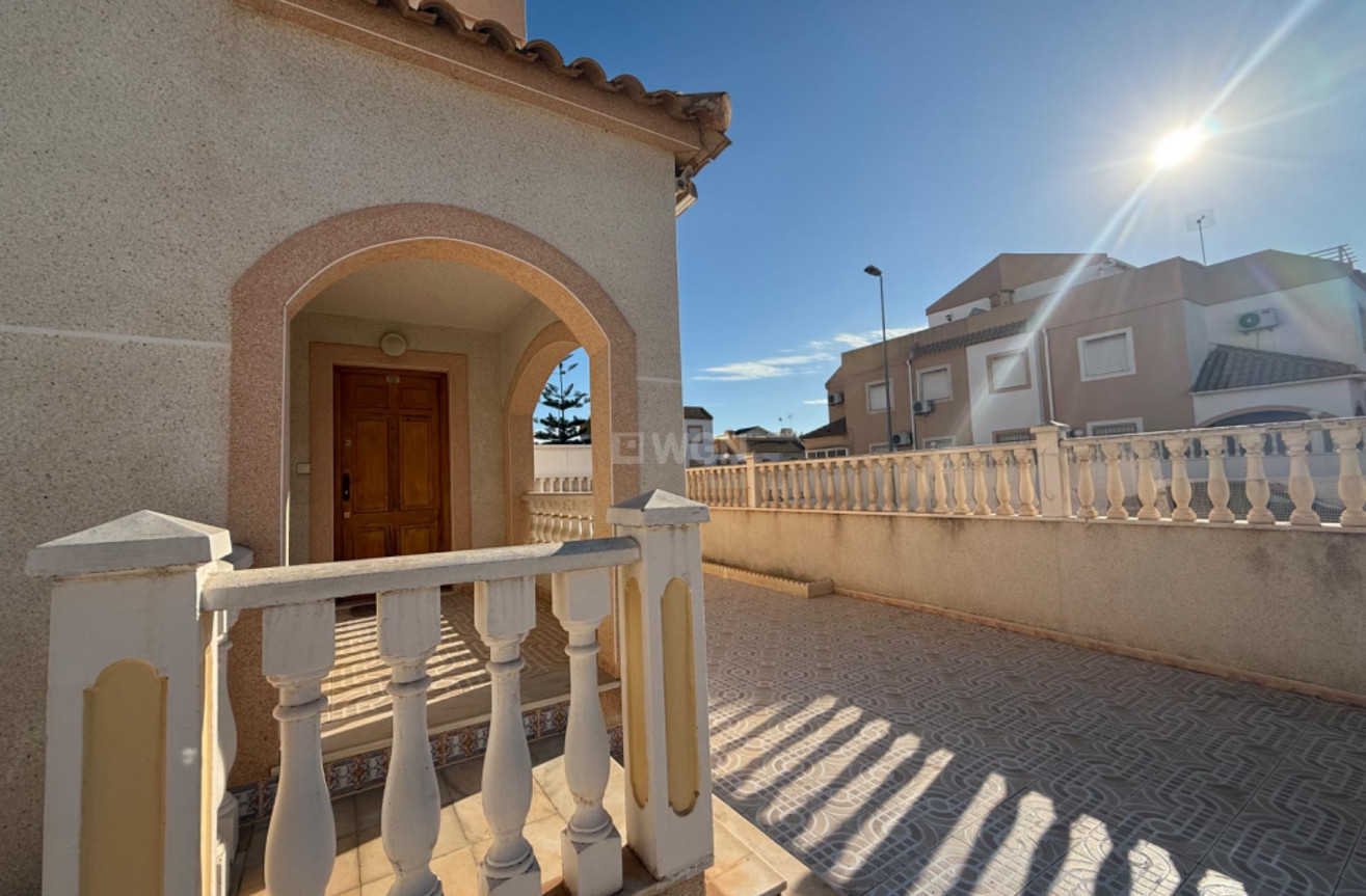 Resale - Townhouse - Torrevieja - La Siesta - El Salado - Torreta