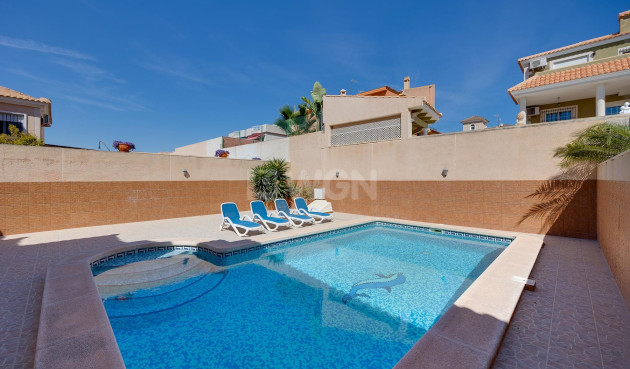 Odsprzedaż - Villa - Torrevieja - Costa Blanca