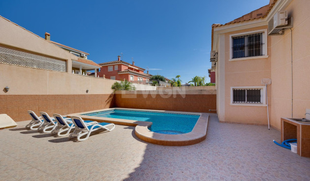 Odsprzedaż - Villa - Torrevieja - Costa Blanca