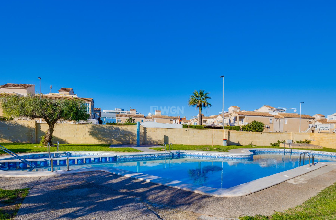 Resale - Villa - Torrevieja - Costa Blanca