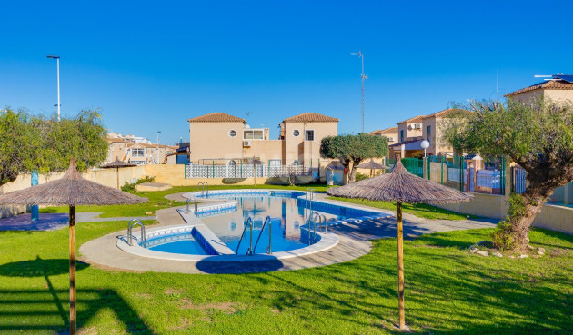 Resale - Villa - Torrevieja - Costa Blanca