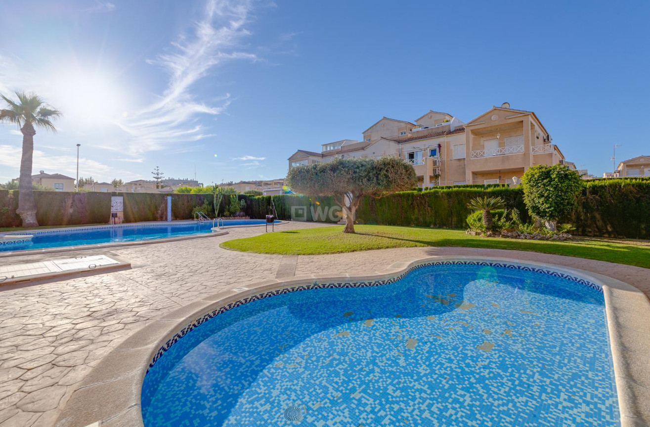 Resale - Villa - Torrevieja - Costa Blanca