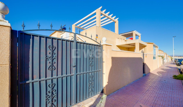 Resale - Villa - Torrevieja - Costa Blanca