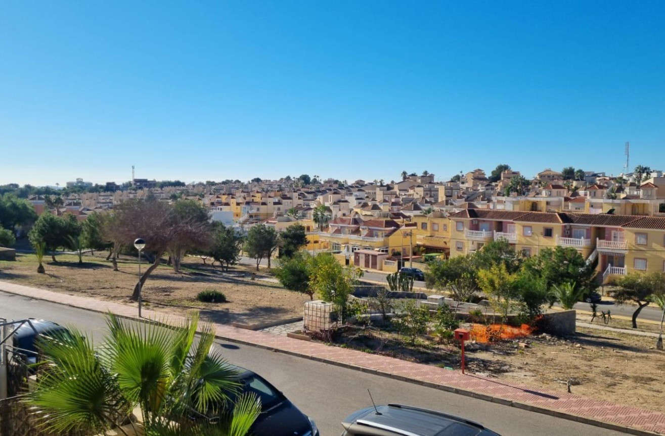 Resale - Duplex - San Miguel de Salinas - Blue Hills