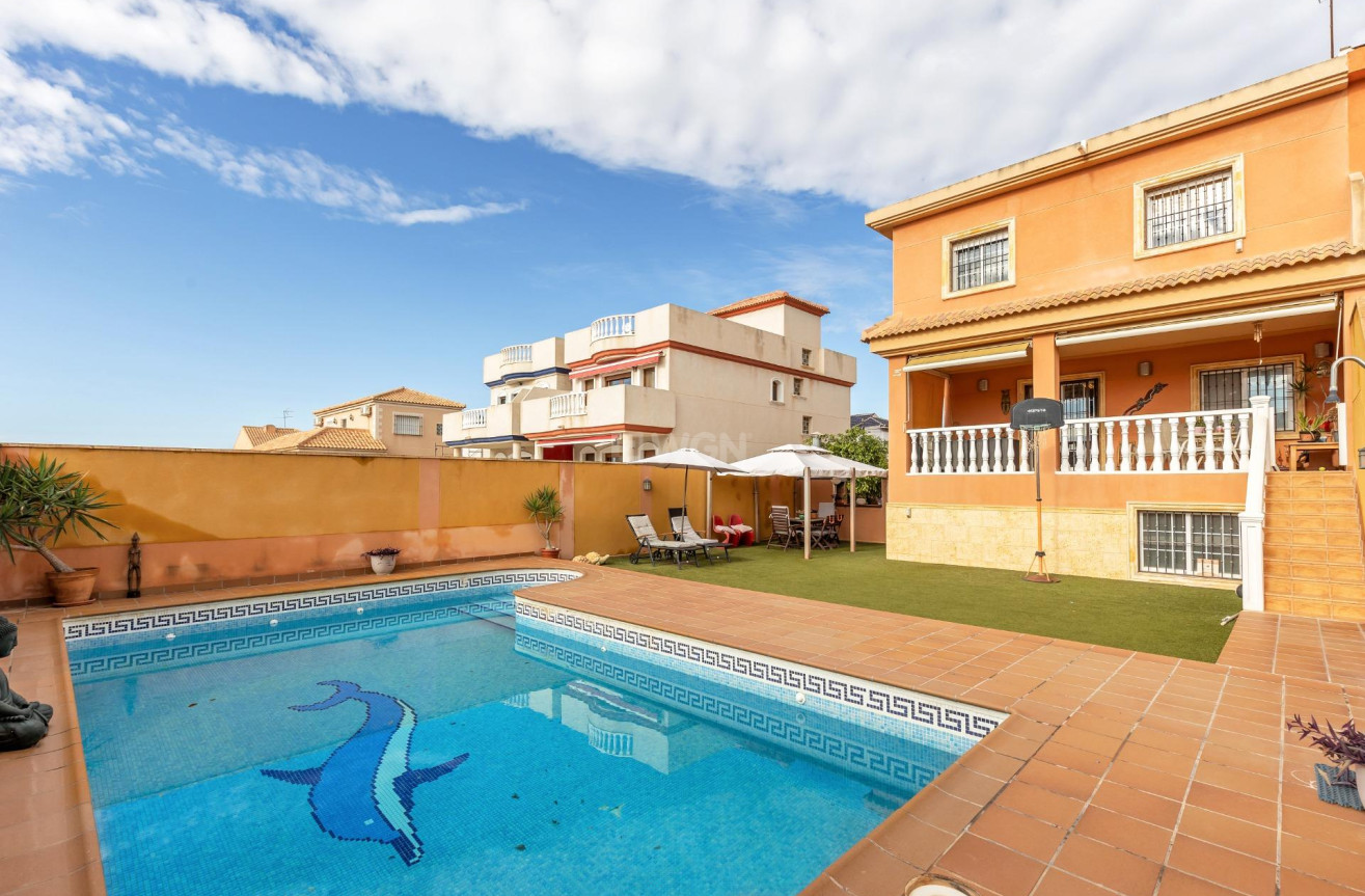 Resale - Semi Detached - Torrevieja - aguas nuevas