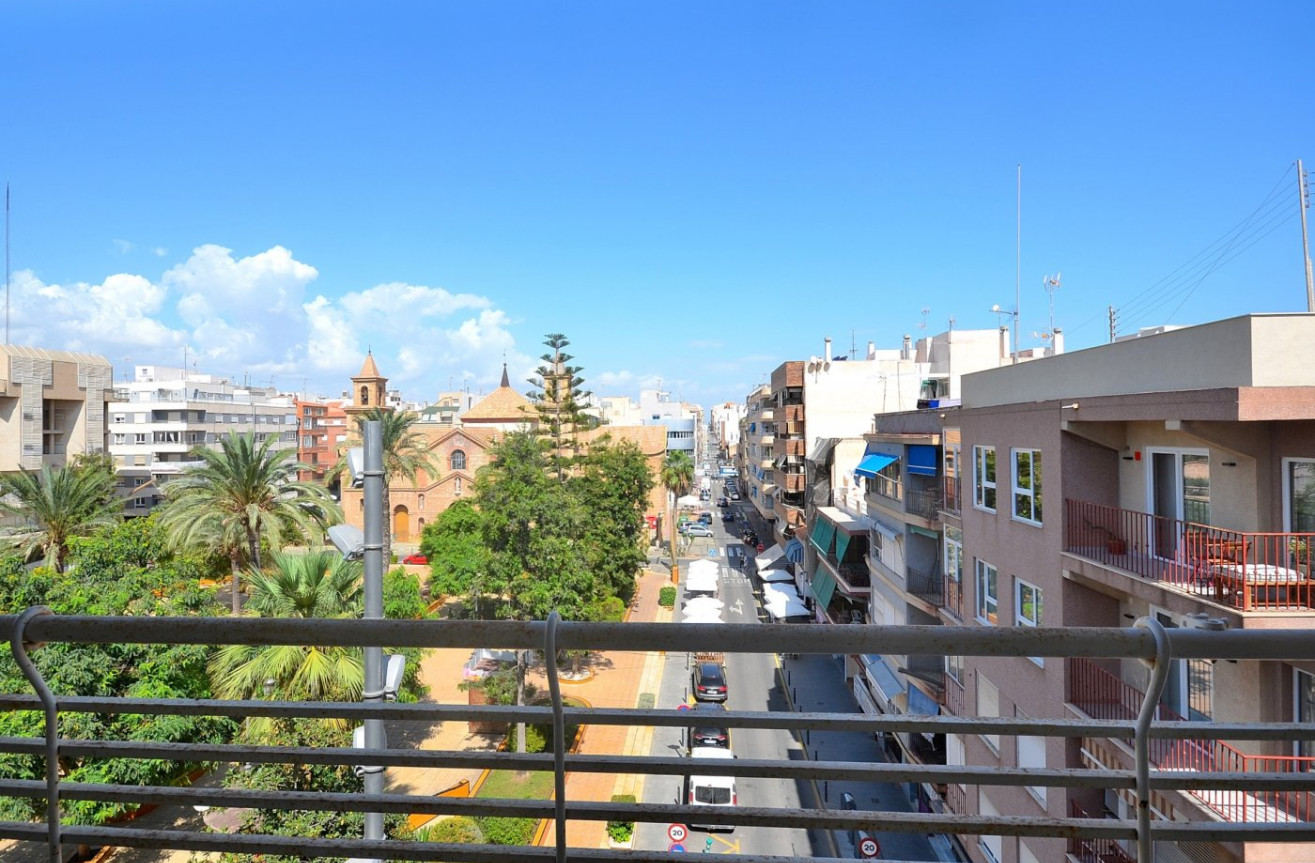 Reventa - Apartamento / piso - Torrevieja - Centro