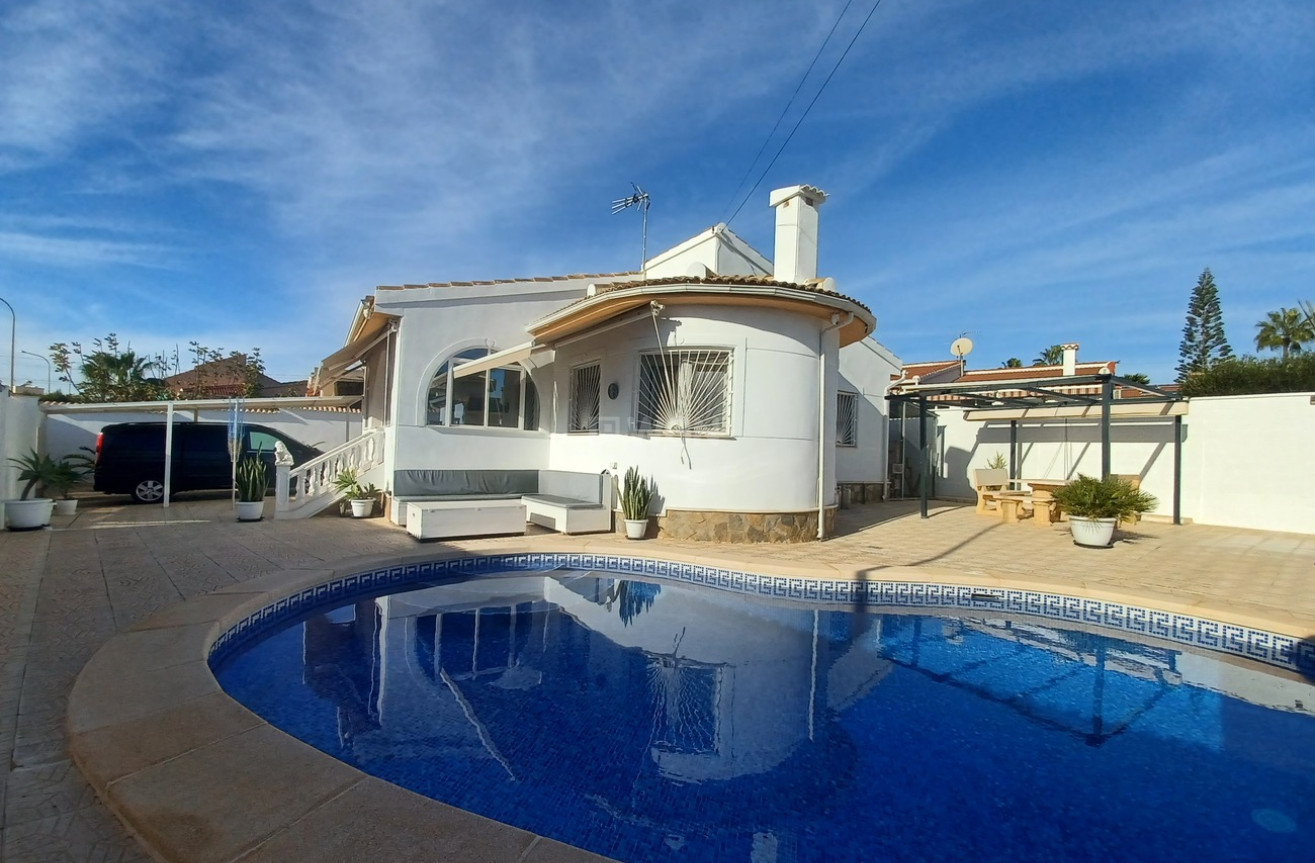 Odsprzedaż - Villa - Ciudad Quesada - Costa Blanca