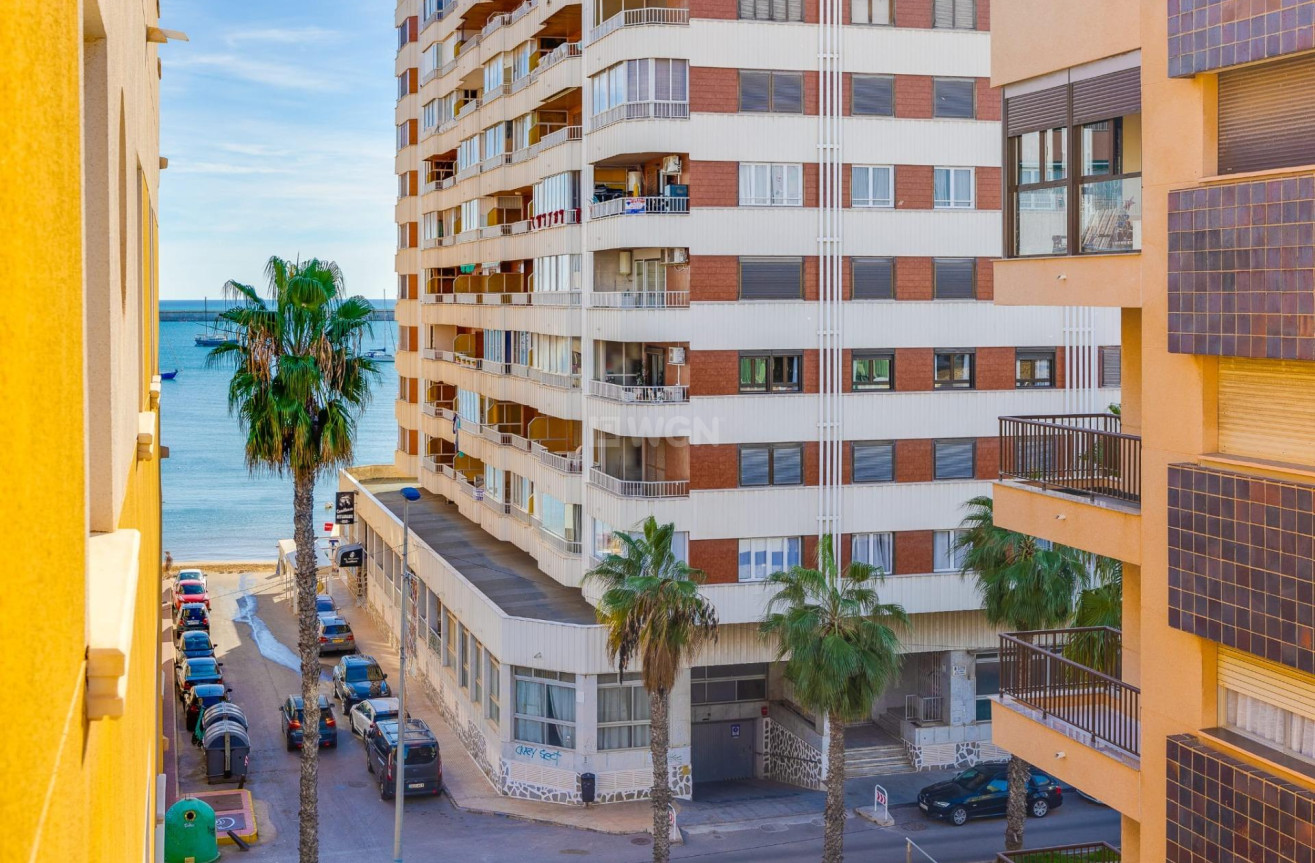 Resale - Apartment / flat - Torrevieja - Acequion