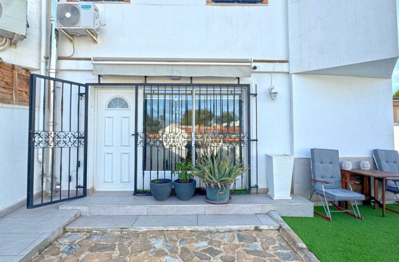 Resale - Villa - Torrevieja - Costa Blanca