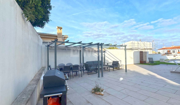 Resale - Villa - Torrevieja - Costa Blanca