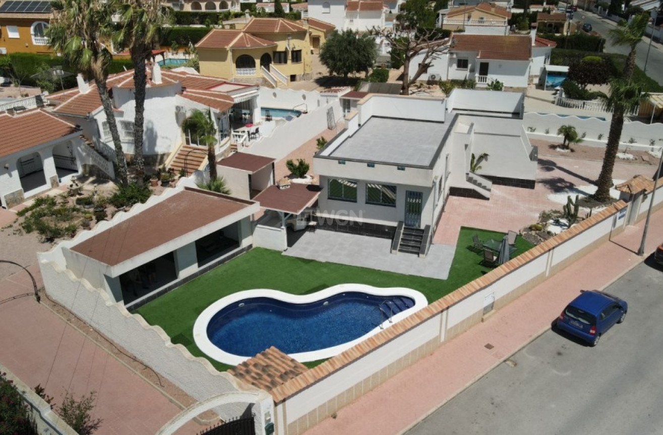 Odsprzedaż - Villa - Ciudad Quesada - Costa Blanca