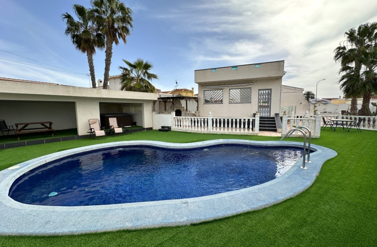 Odsprzedaż - Villa - Ciudad Quesada - Costa Blanca