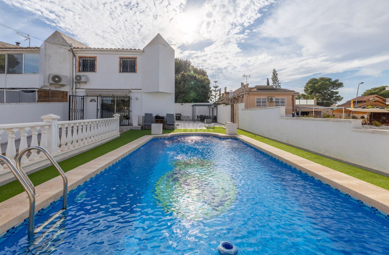 Reventa - Villa - Torrevieja - Costa Blanca