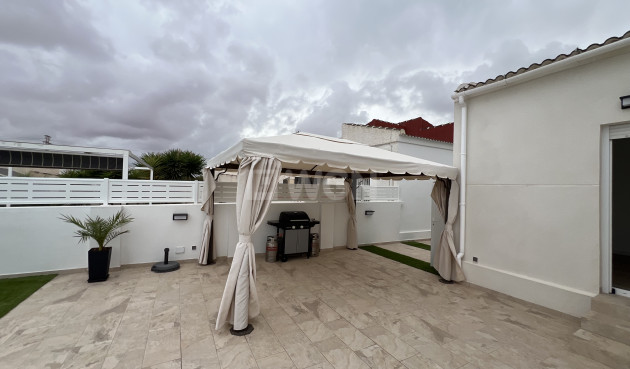 Resale - Villa - Torrevieja - Costa Blanca