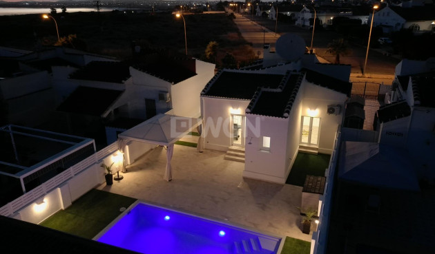 Resale - Villa - Torrevieja - Costa Blanca