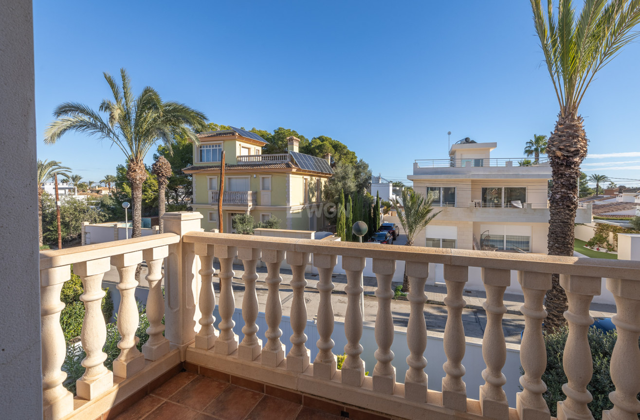 Odsprzedaż - Villa - Orihuela Costa - Costa Blanca