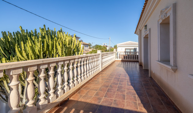 Odsprzedaż - Villa - Orihuela Costa - Costa Blanca