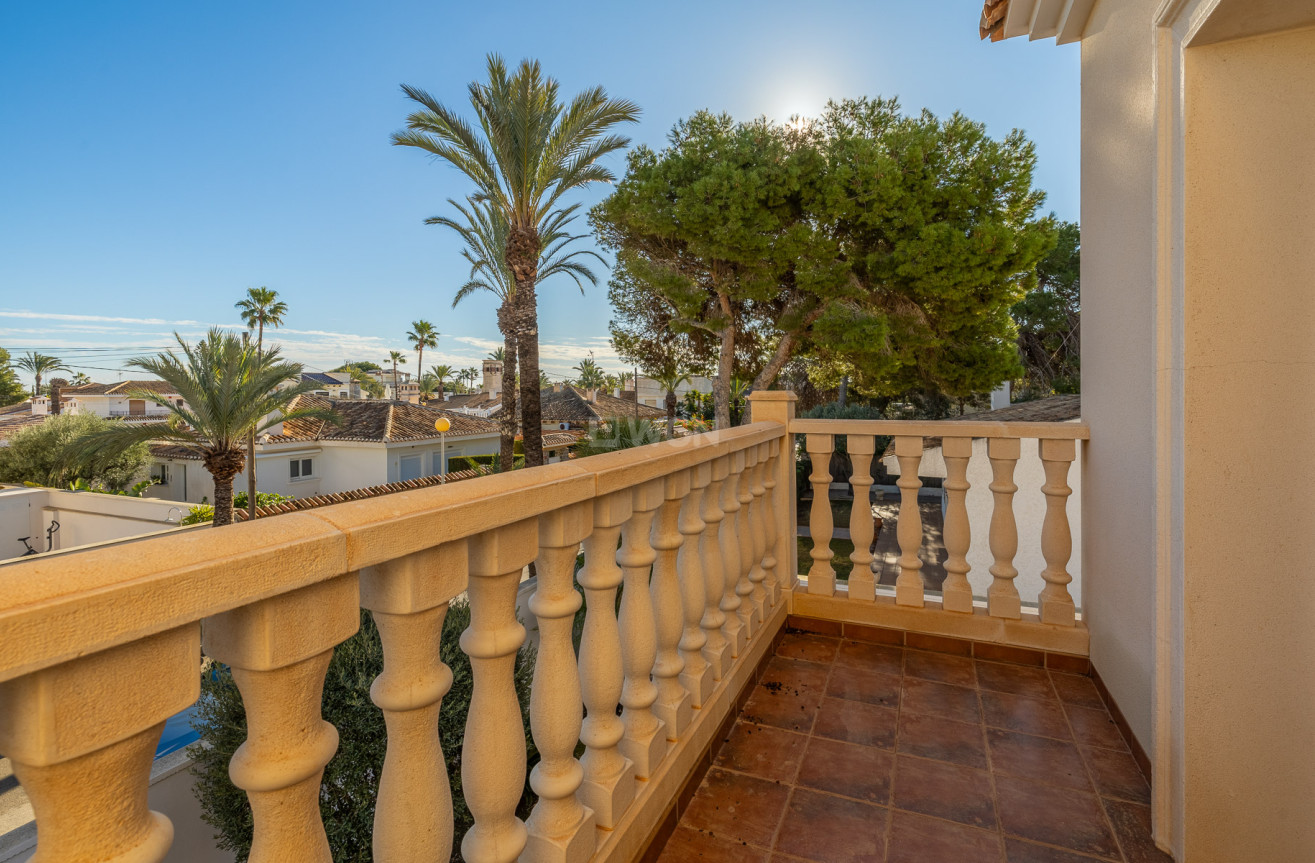 Odsprzedaż - Villa - Orihuela Costa - Costa Blanca