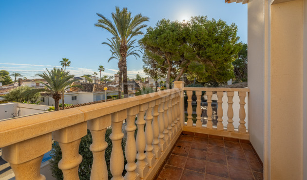 Odsprzedaż - Villa - Orihuela Costa - Costa Blanca