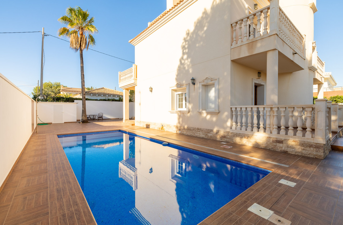 Odsprzedaż - Villa - Orihuela Costa - Costa Blanca