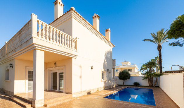 Odsprzedaż - Villa - Orihuela Costa - Costa Blanca