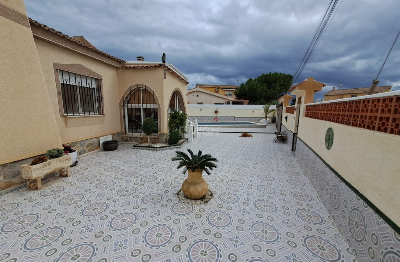 Reventa - Villa - Torrevieja - Costa Blanca