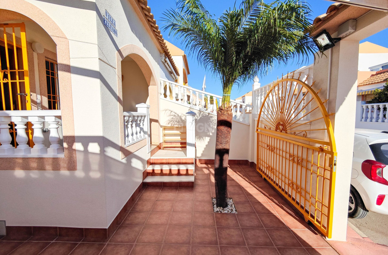 Odsprzedaż - Bungalow - Torrevieja - Costa Blanca