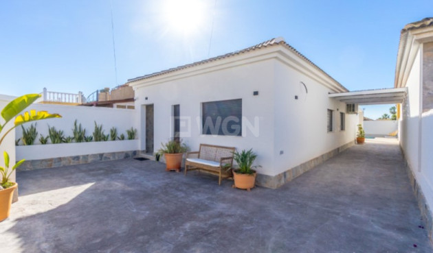 Odsprzedaż - Villa - Torrevieja - Costa Blanca