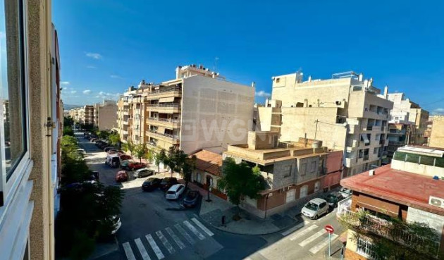 Odsprzedaż - Mieszkanie w bloku - Torrevieja - Centro