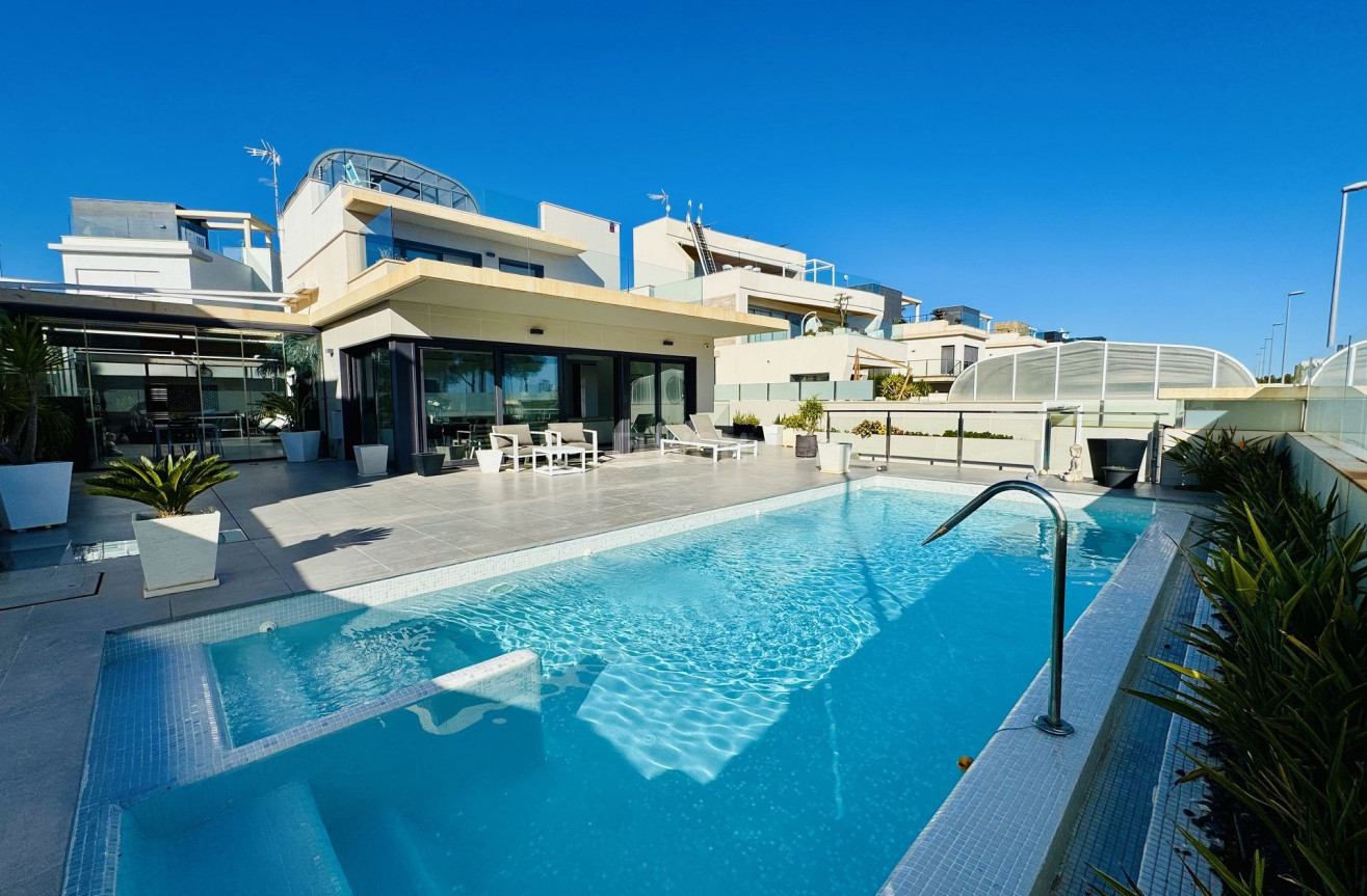 Odsprzedaż - Villa - Orihuela Costa - Costa Blanca