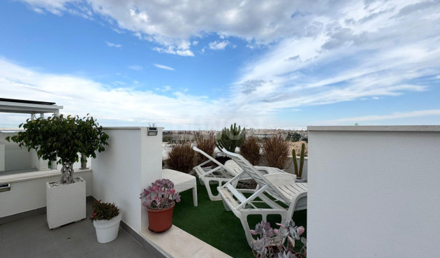 Reventa - Villa - Orihuela Costa - PAU 26