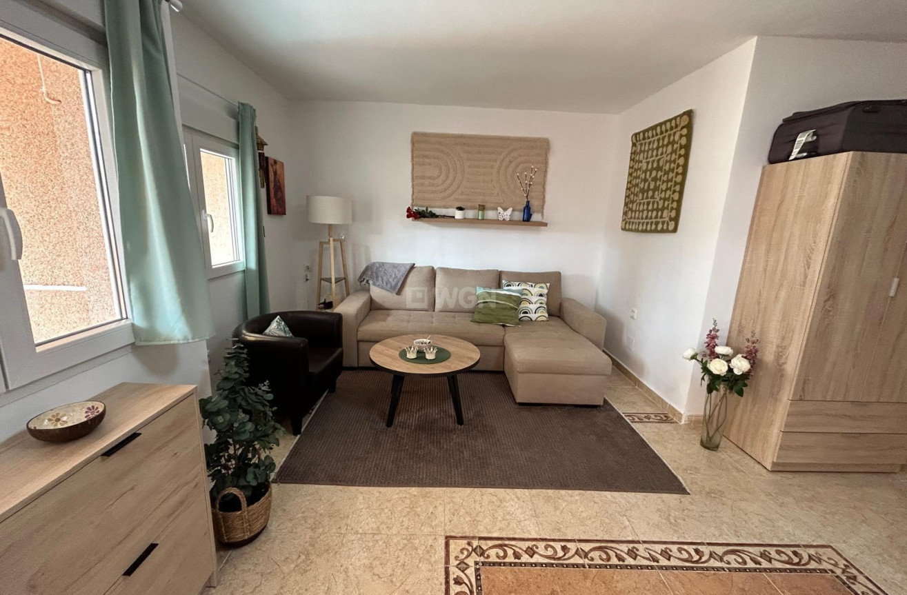 Odsprzedaż - Bungalow - Torrevieja - Playa De Los Naufragos