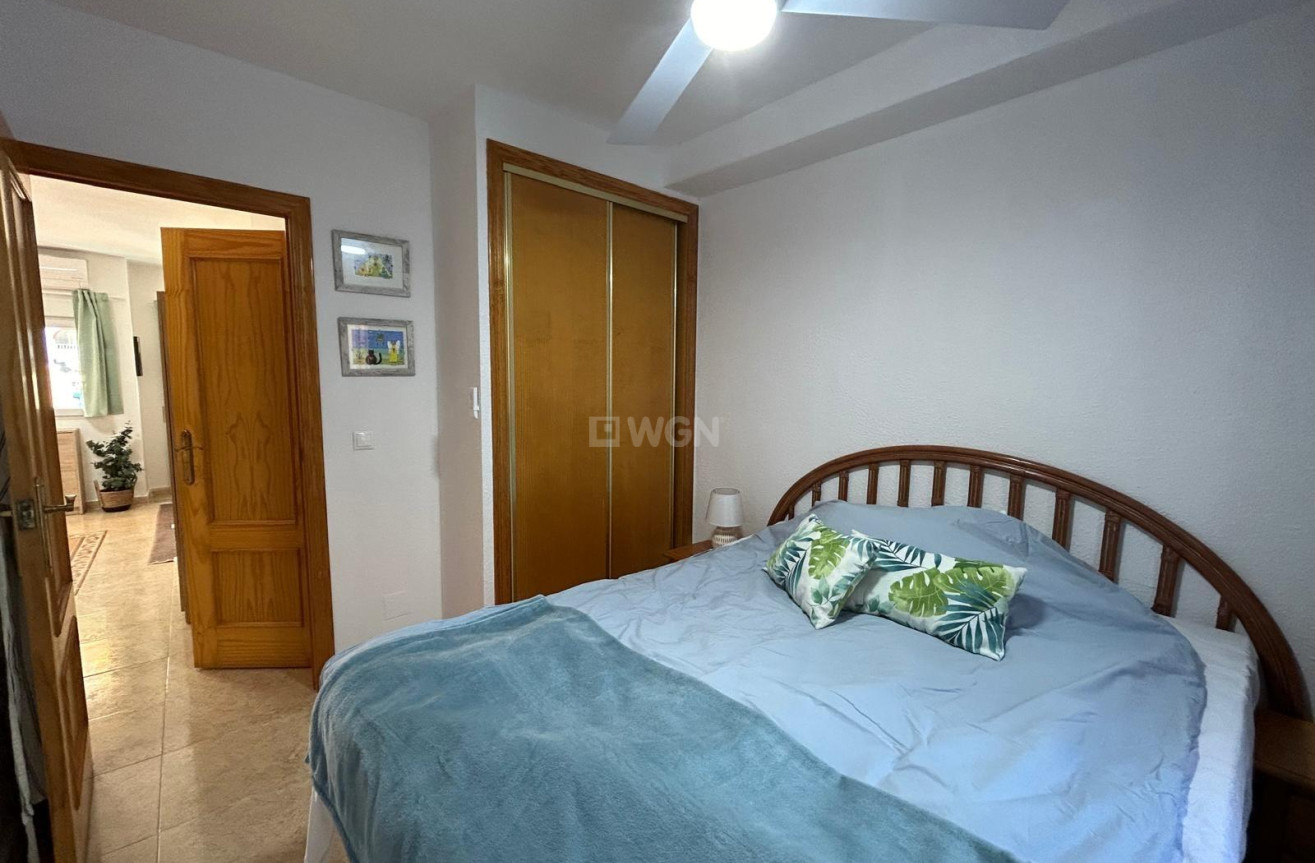 Odsprzedaż - Bungalow - Torrevieja - Playa De Los Naufragos