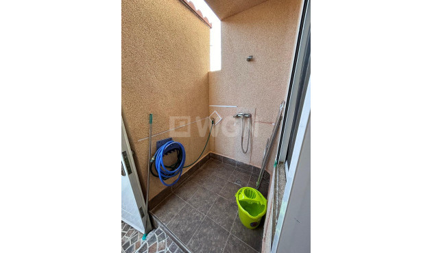 Odsprzedaż - Bungalow - Torrevieja - Playa De Los Naufragos