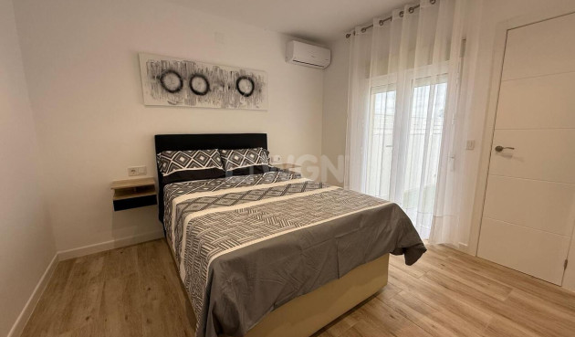 Odsprzedaż - Villa - Torrevieja - Costa Blanca