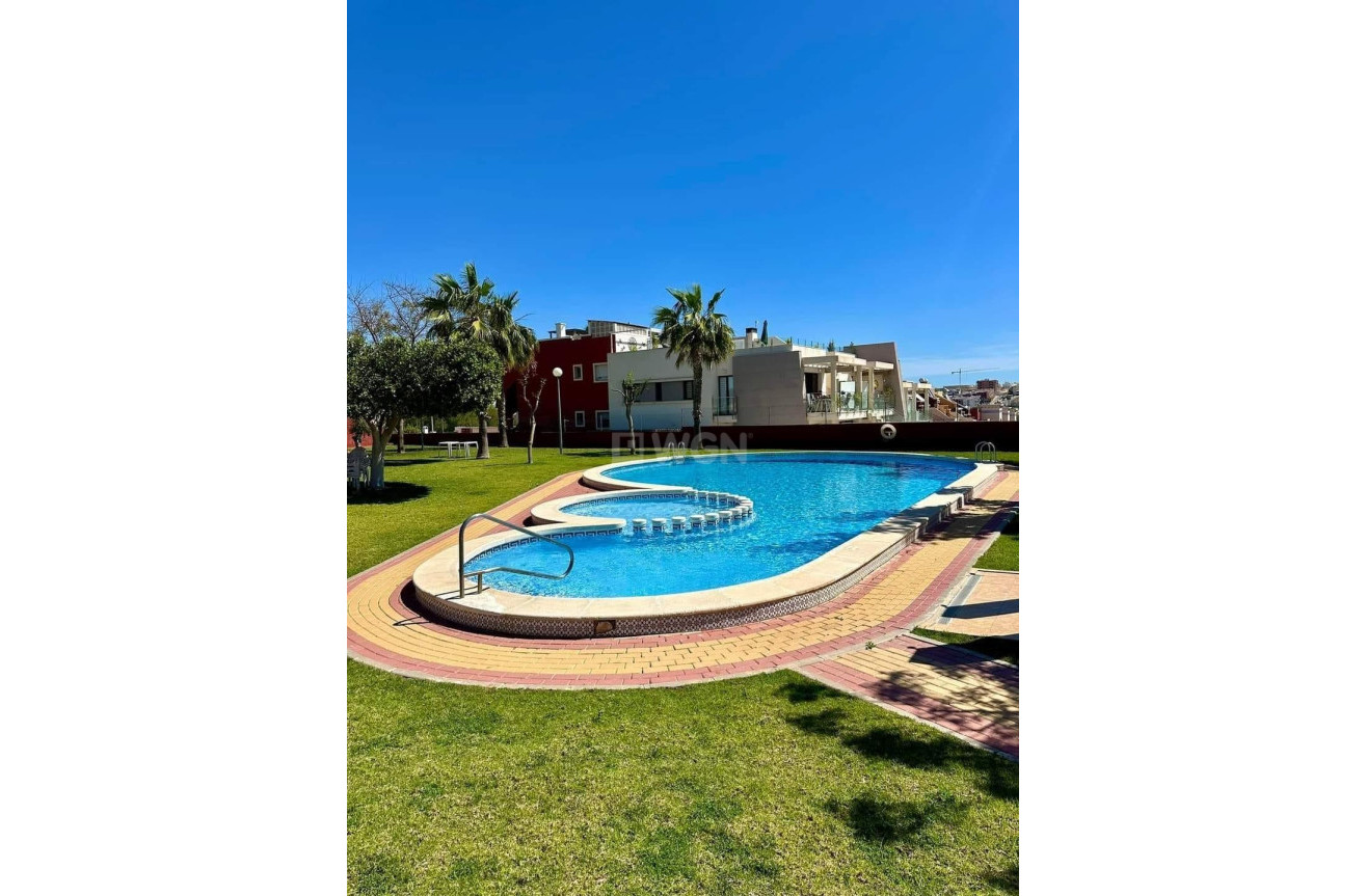 Odsprzedaż - Bungalow - Orihuela Costa - PAU 26