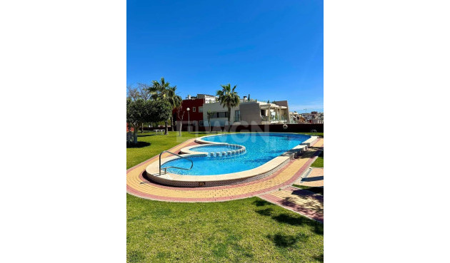 Odsprzedaż - Bungalow - Orihuela Costa - PAU 26