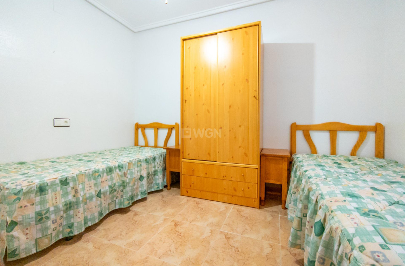 Odsprzedaż - Bungalow - Torrevieja - La Siesta - El Salado - Torreta