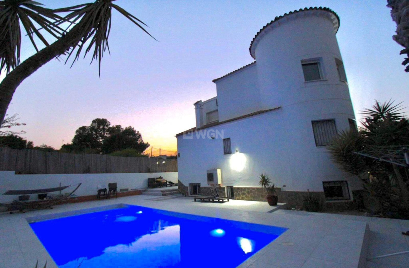 Reventa - Villa - Jacarilla - Vistabella