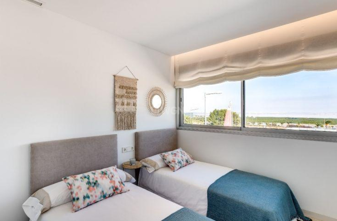 Nowy budynek - Bungalow - Torrevieja - Los Balcones