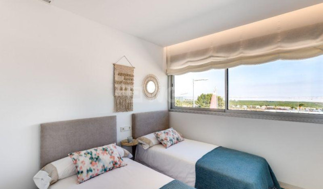 Nowy budynek - Bungalow - Torrevieja - Los Balcones