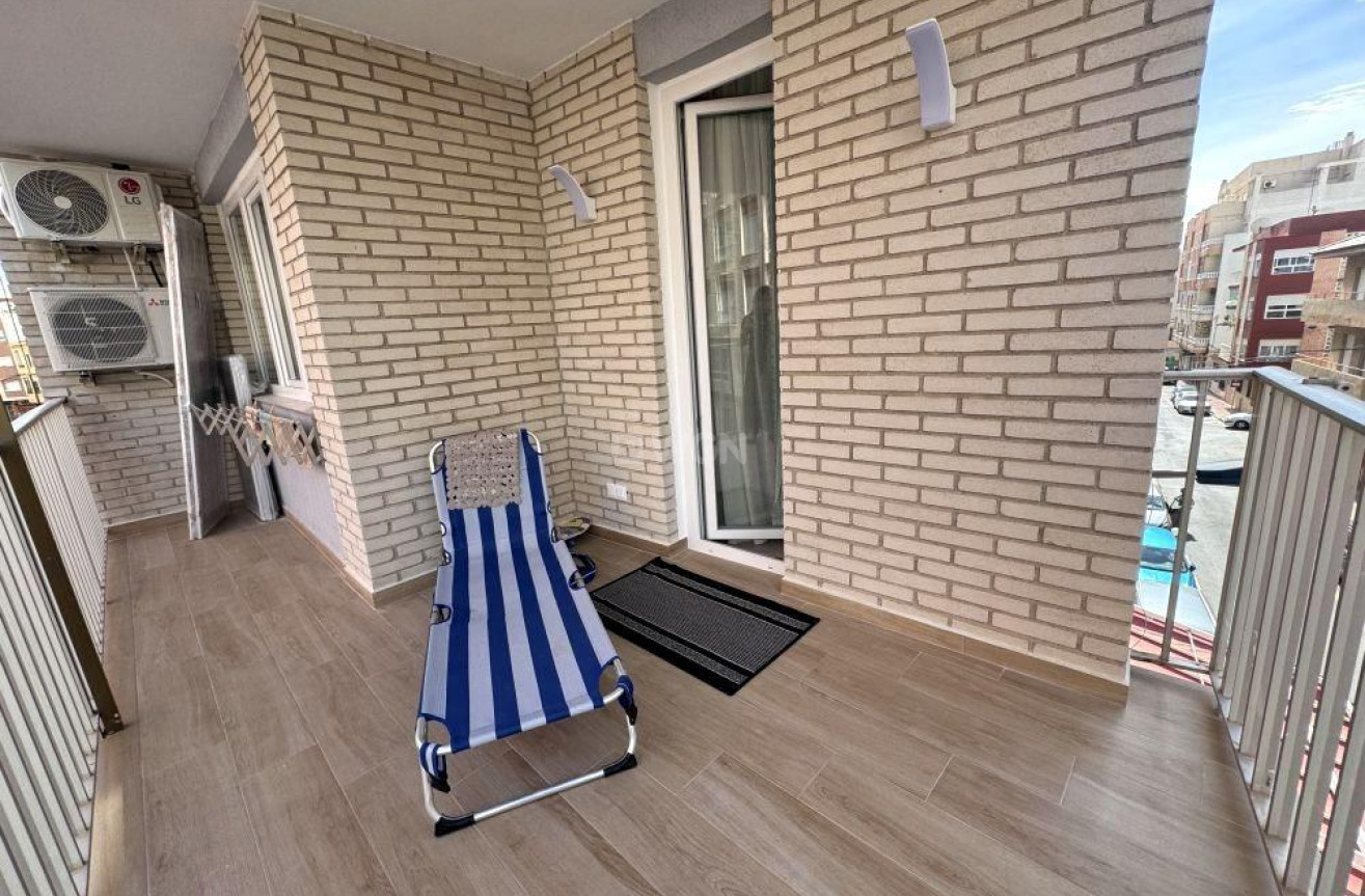 Resale - Apartment / flat - Torrevieja