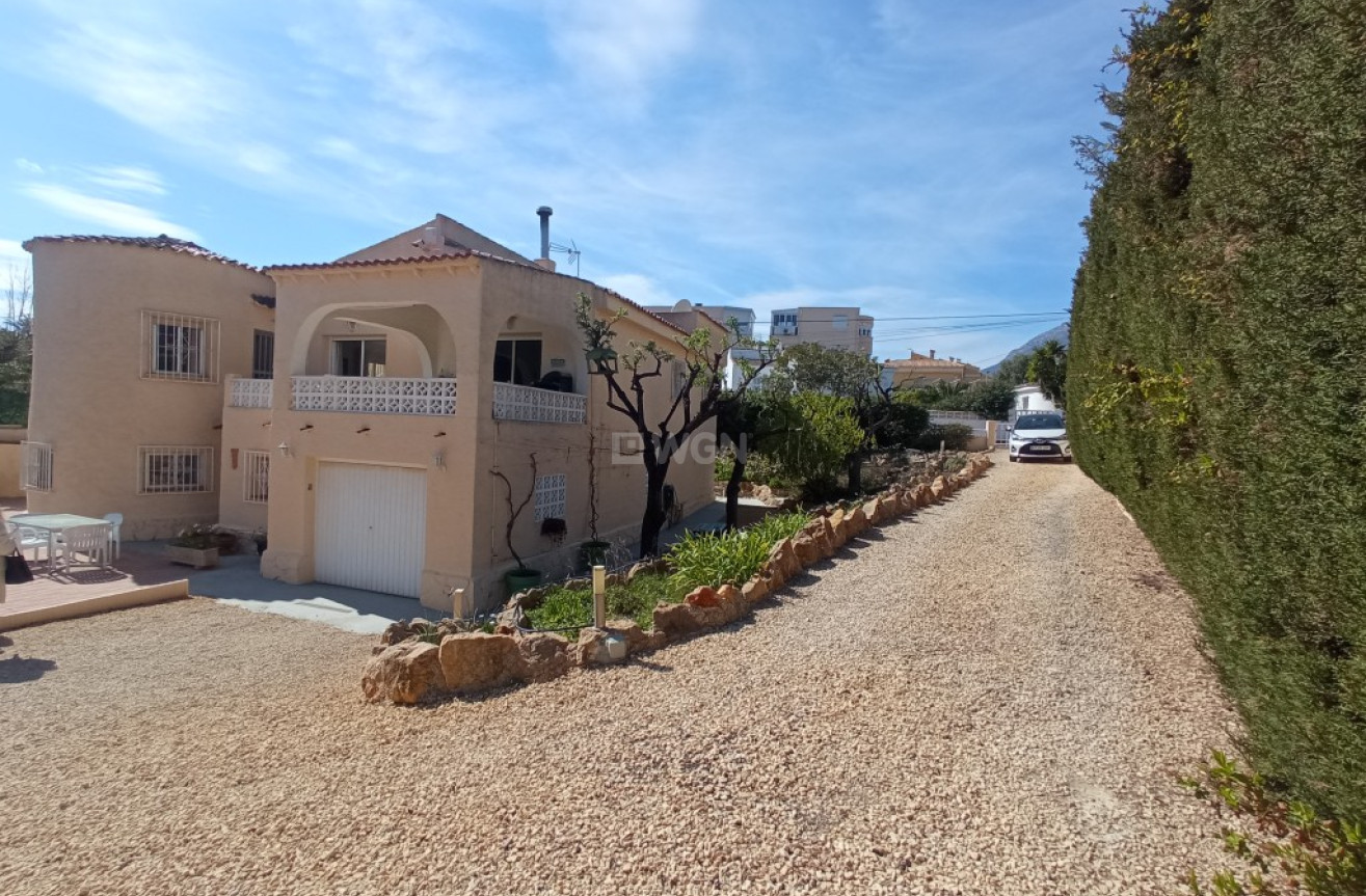 Odsprzedaż - Villa - Alfas del Pí - Costa Blanca