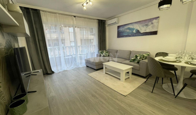 Resale - Apartment / flat - Torrevieja - Centro