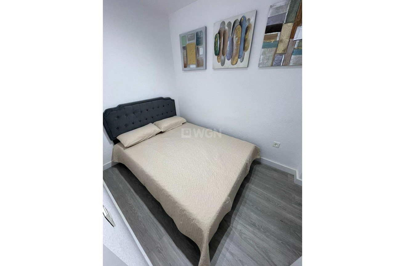 Resale - Apartment / flat - Torrevieja - Centro