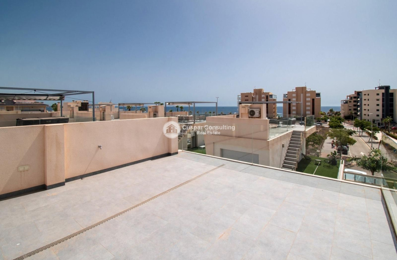 Odsprzedaż - Villa - Torre de la Horadada - Costa Blanca