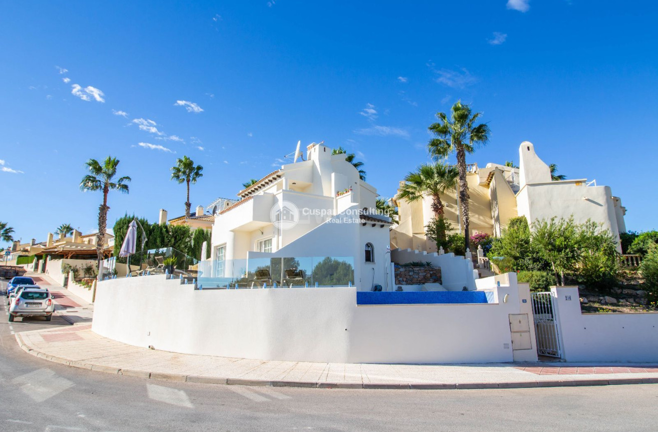 Odsprzedaż - Villa - Orihuela Costa - Costa Blanca