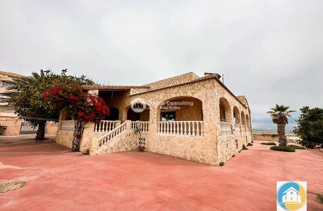 Odsprzedaż - Villa - La Manga del Mar Menor - Costa Calida