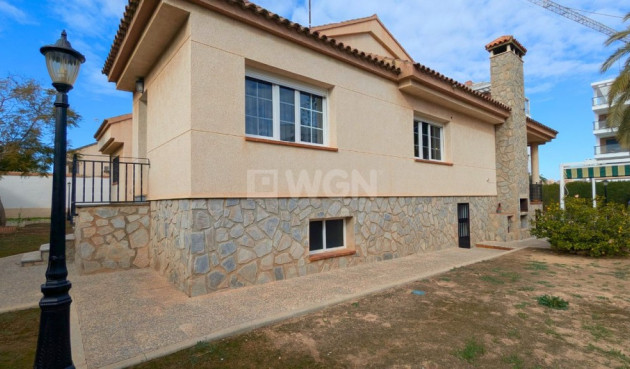 Resale - Villa - Mil Palmeras - Costa Blanca