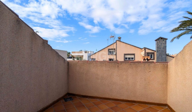 Resale - Villa - Mil Palmeras - Costa Blanca